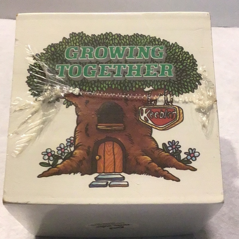 Keebler Cube - Picture 2 of 7